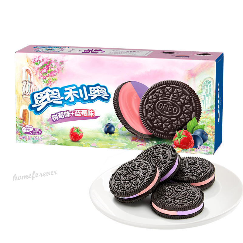 Oreo china raspberry blueberryبسكويت صيني الاصلي بنكهة التوت
