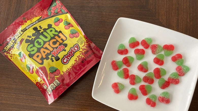 Sour patch kids cherry حلوى سور باتش كيدز بنكهة الكرز