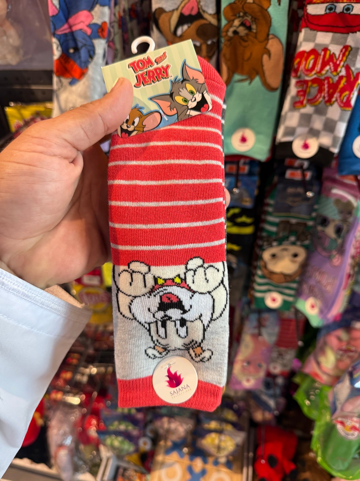 Socks tom and jerry