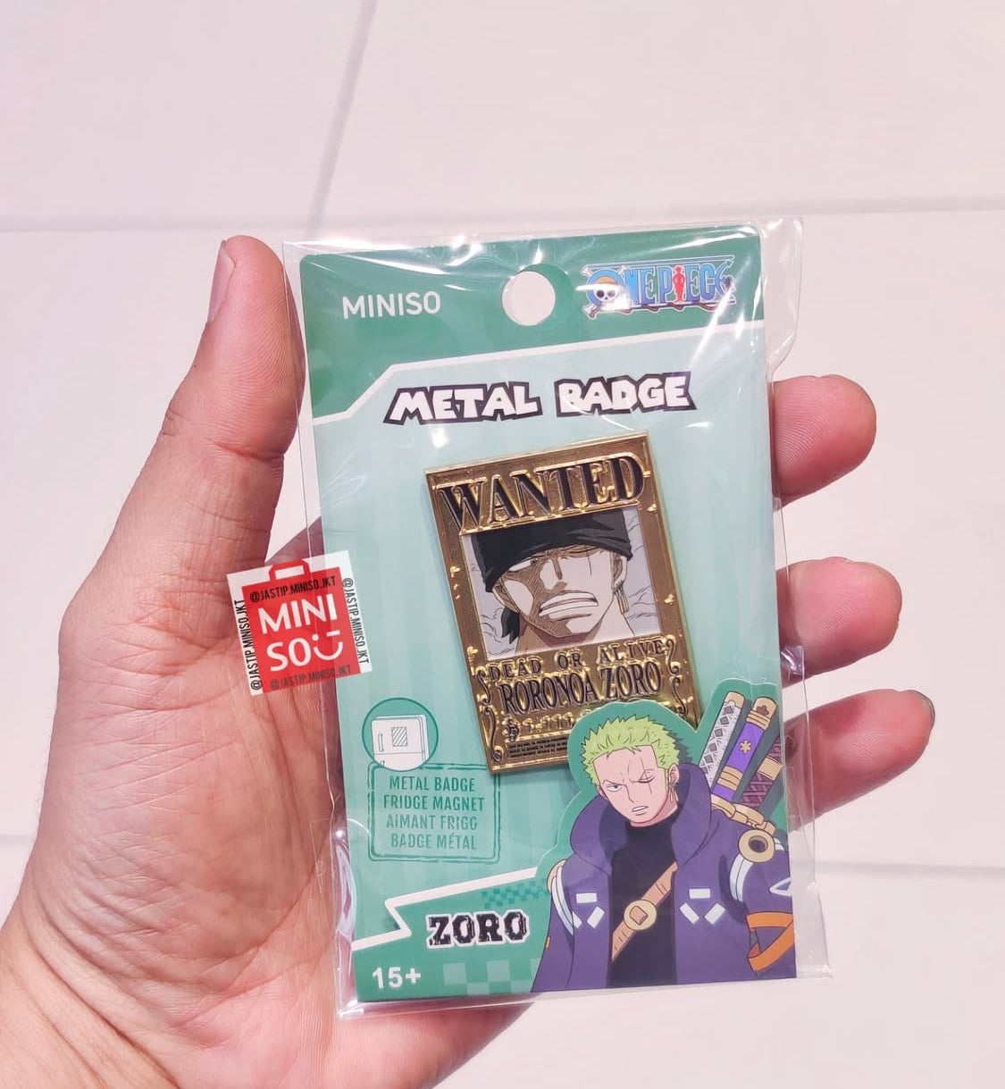 One piece metel badge wanted zoro