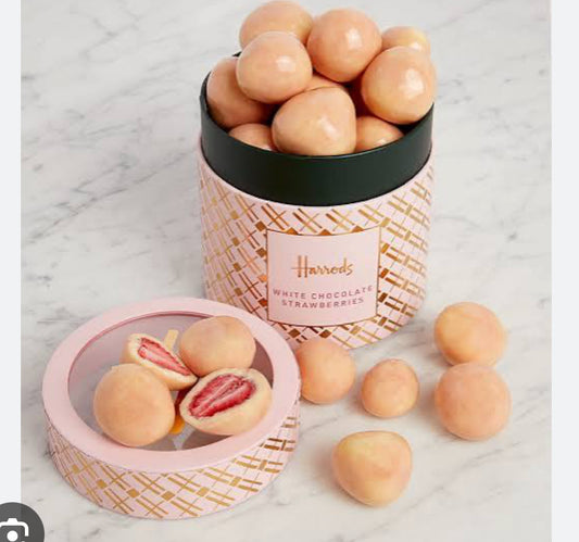Harrods white chocolate strawberry 325g شوكولاتة هارودز البيضاء بالفراولة 325 غرام