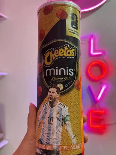 Cheetos minis flamin hot messi