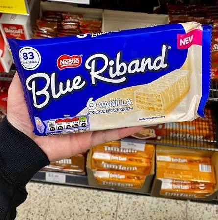 Nestle blue riband vanilla chocolate wafers