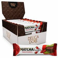 Delicadore matcha style strawberry wafer bar