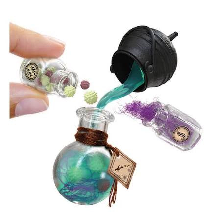 MGA's Miniverse Make It Mini Potions Harry Potter™ Party