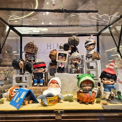 Pop mart hirono tamed wildgrass blind box