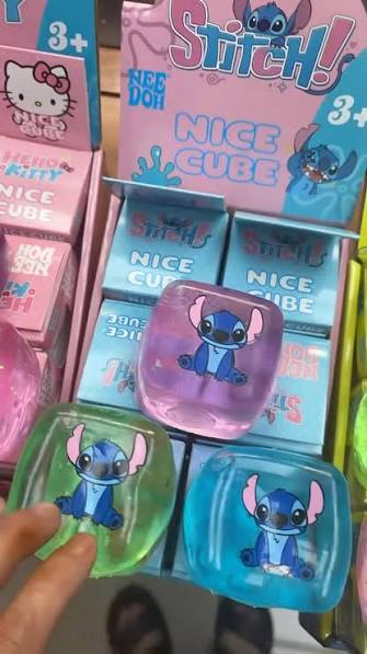 Needoh nice cube stitch squeeze squishy